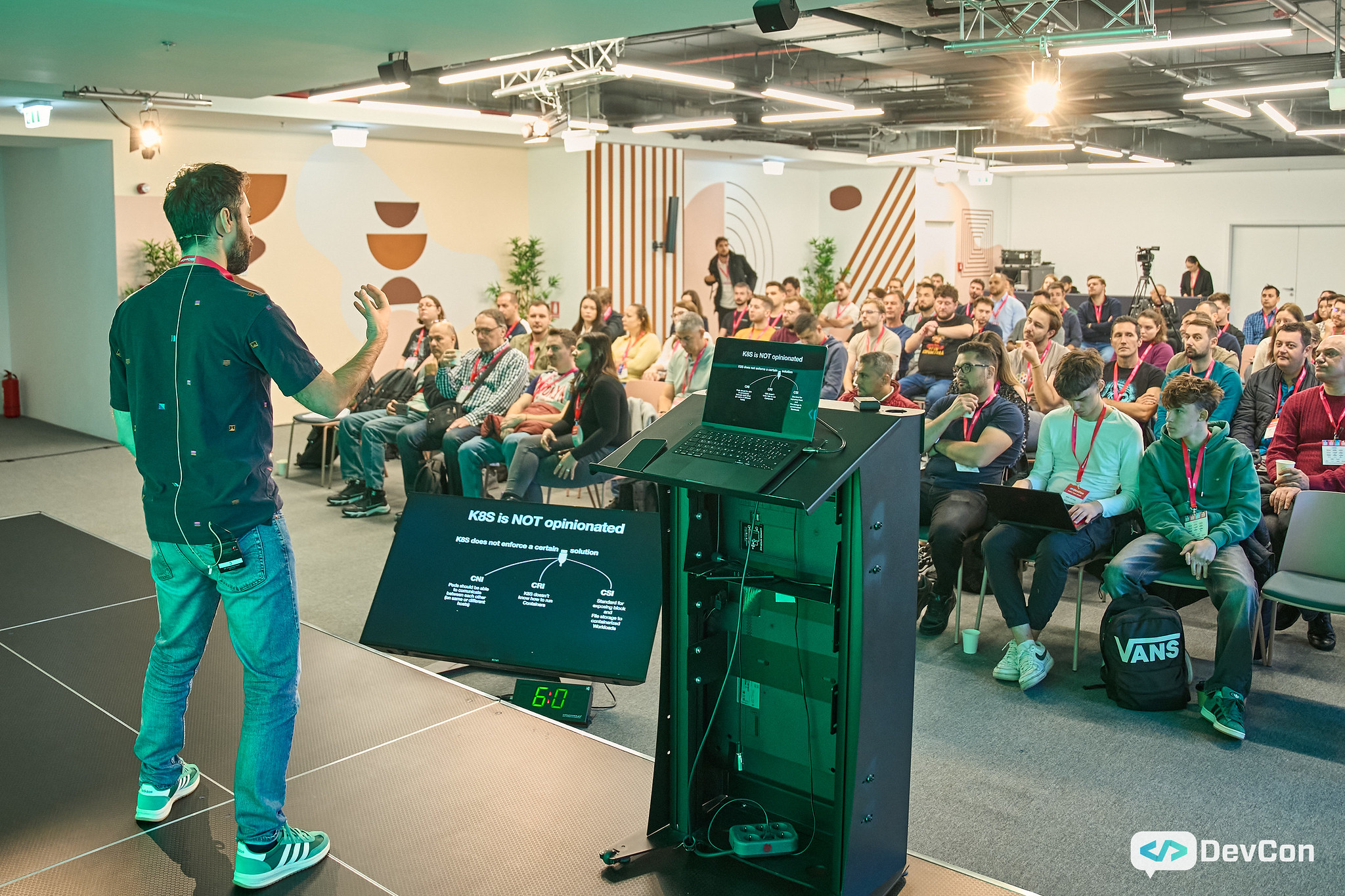 Speaker presents Java session at DevCon.